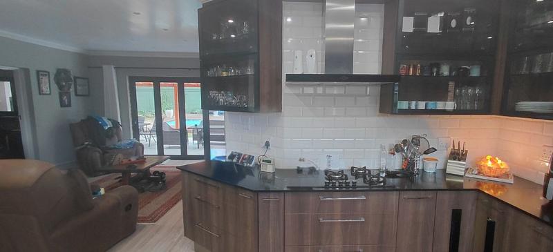 4 Bedroom Property for Sale in Pellissier Free State